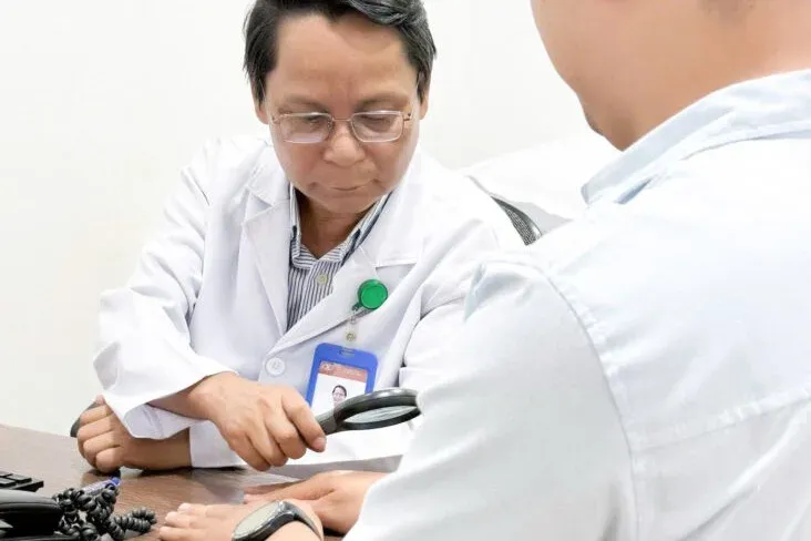 Mụn trứng cá - Nguyên nhân, các loại mụn và cách điều trị